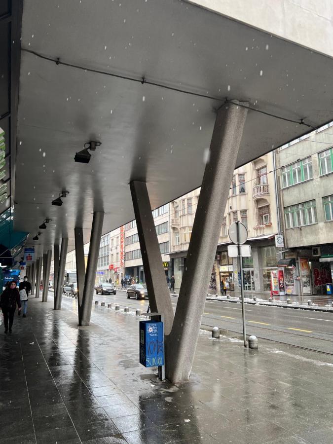 Modern And Bright Apartments - Main Street Sarajevo Exterior photo